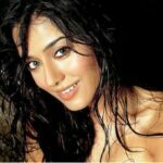 Hot Small Indian actress amrita rao wallpapers free download