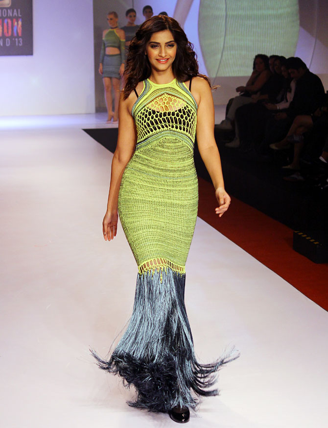 Sonam Kapoor Fashion Show Pictures