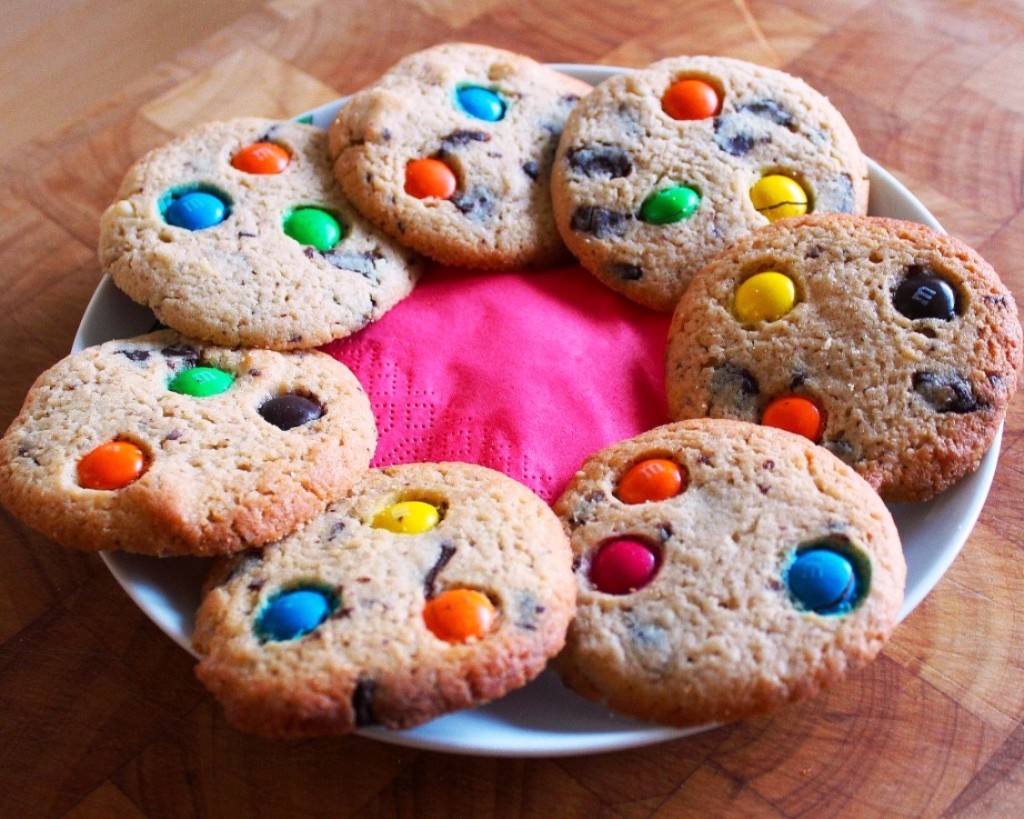 Sweet yummy-cookies-1024x819