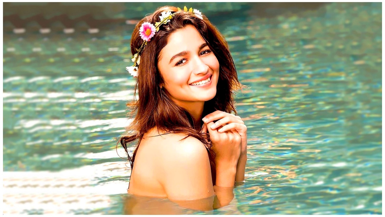 Beautiful Alia Bhatt Actress HD Photos Wallpapers Download
